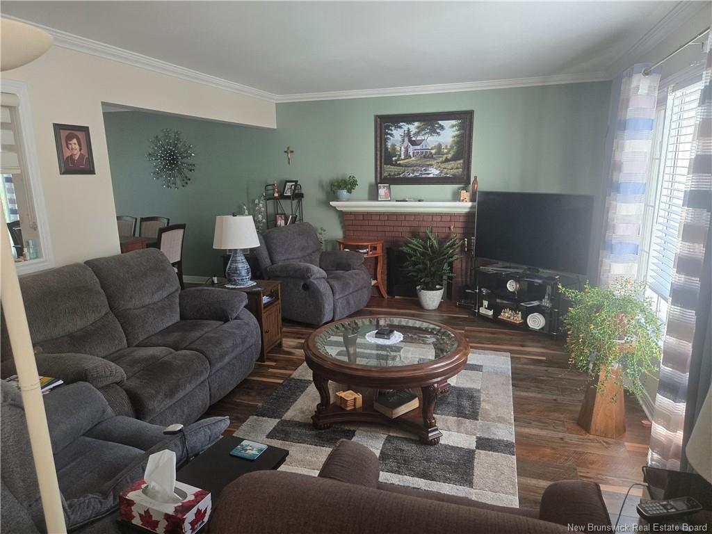 









530


Old King George Highway

,
Miramichi,




NB
E1V 1J7

