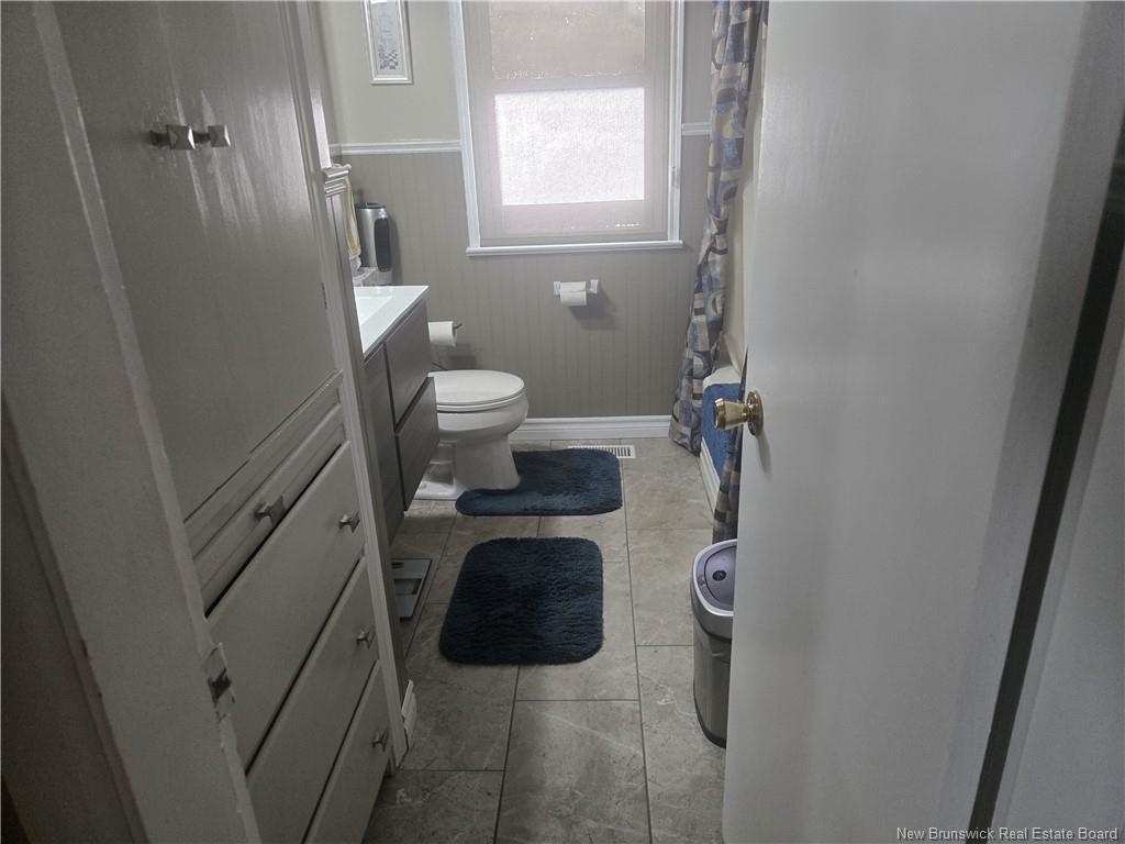 









530


Old King George Highway

,
Miramichi,




NB
E1V 1J7

