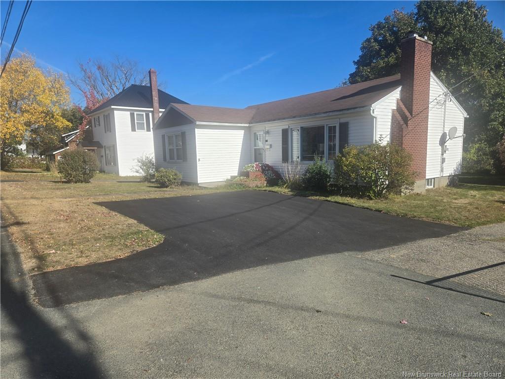 









530


Old King George Highway

,
Miramichi,




NB
E1V 1J7

