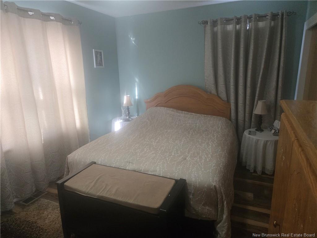 









530


Old King George Highway

,
Miramichi,




NB
E1V 1J7

