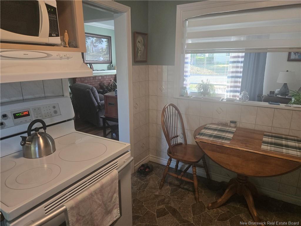 









530


Old King George Highway

,
Miramichi,




NB
E1V 1J7

