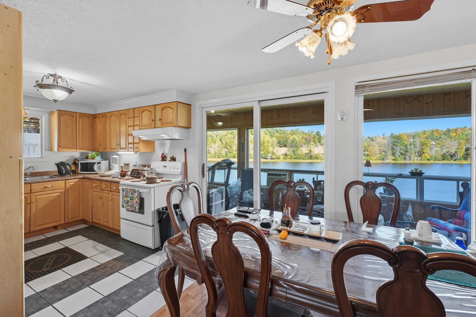 









6


Ch. Guilbeault

,
Gracefield,




QC
J0X1W0

