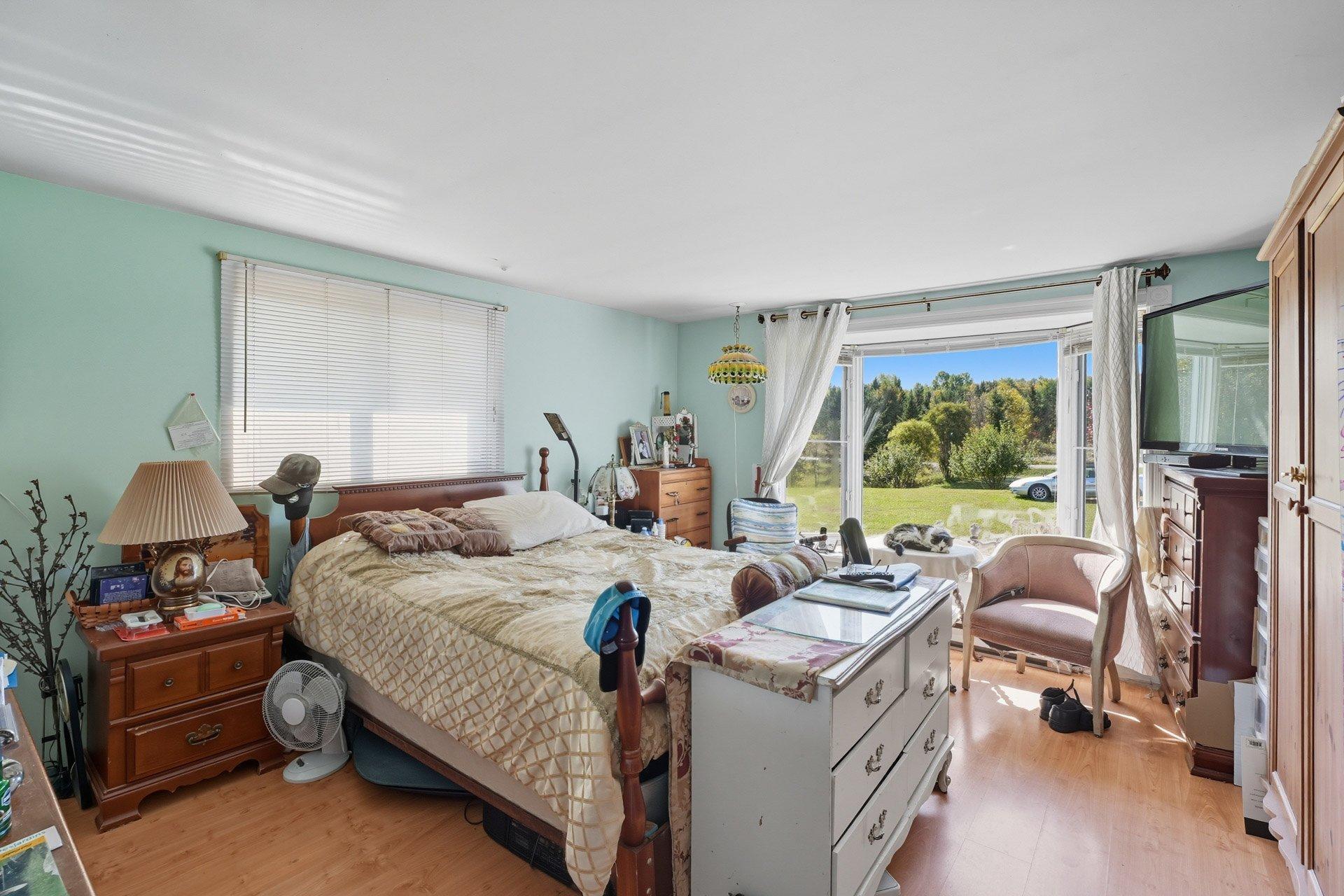 









6


Ch. Guilbeault

,
Gracefield,




QC
J0X1W0

