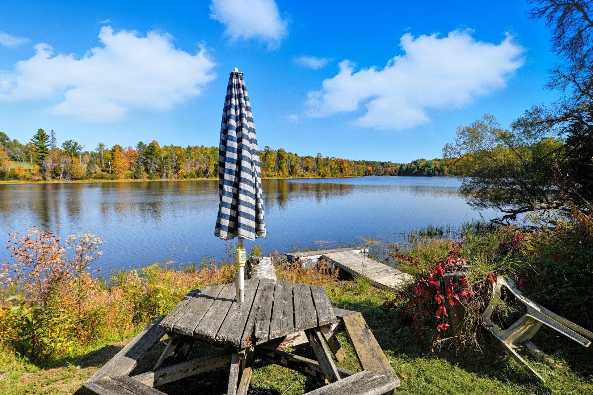 









6


Ch. Guilbeault

,
Gracefield,




QC
J0X1W0

