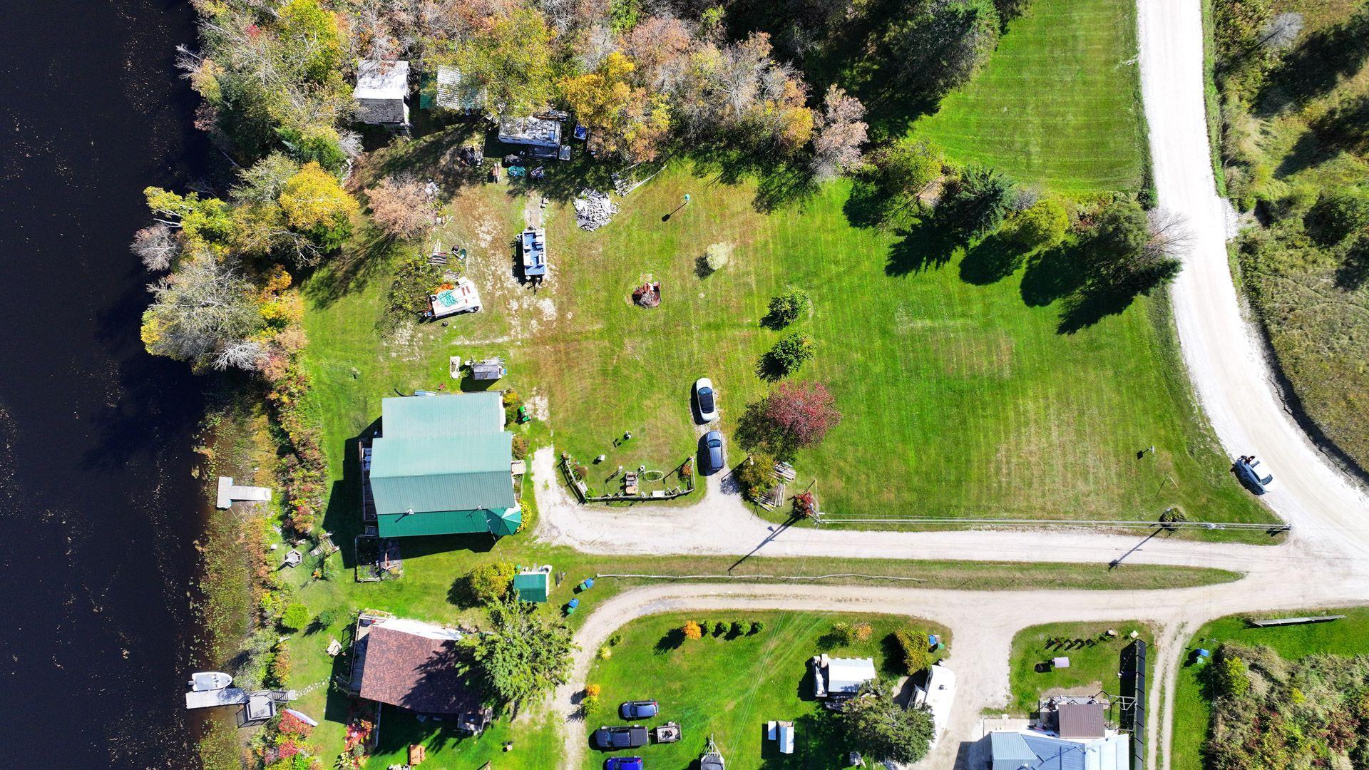 









6


Ch. Guilbeault

,
Gracefield,




QC
J0X1W0


