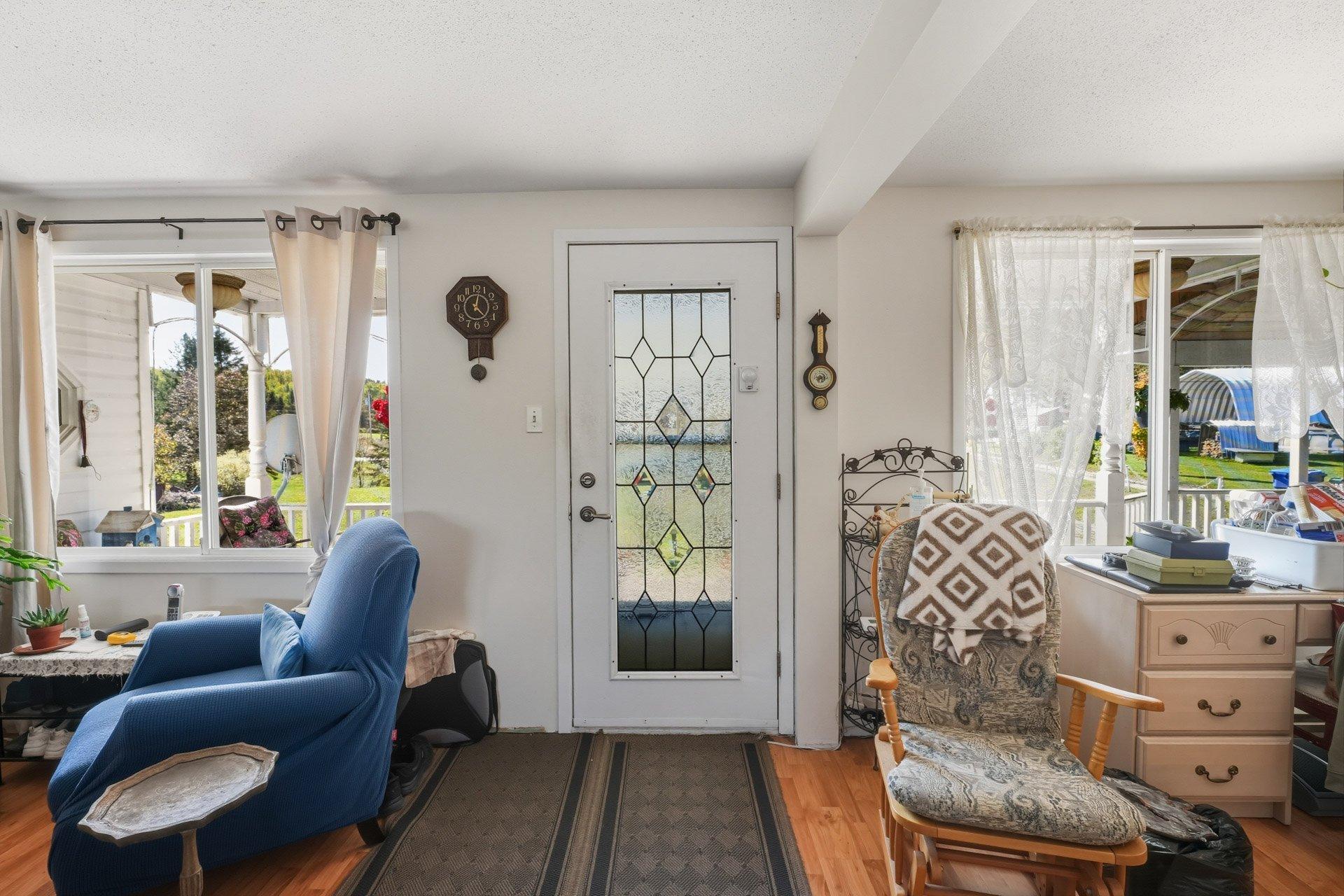 









6


Ch. Guilbeault

,
Gracefield,




QC
J0X1W0

