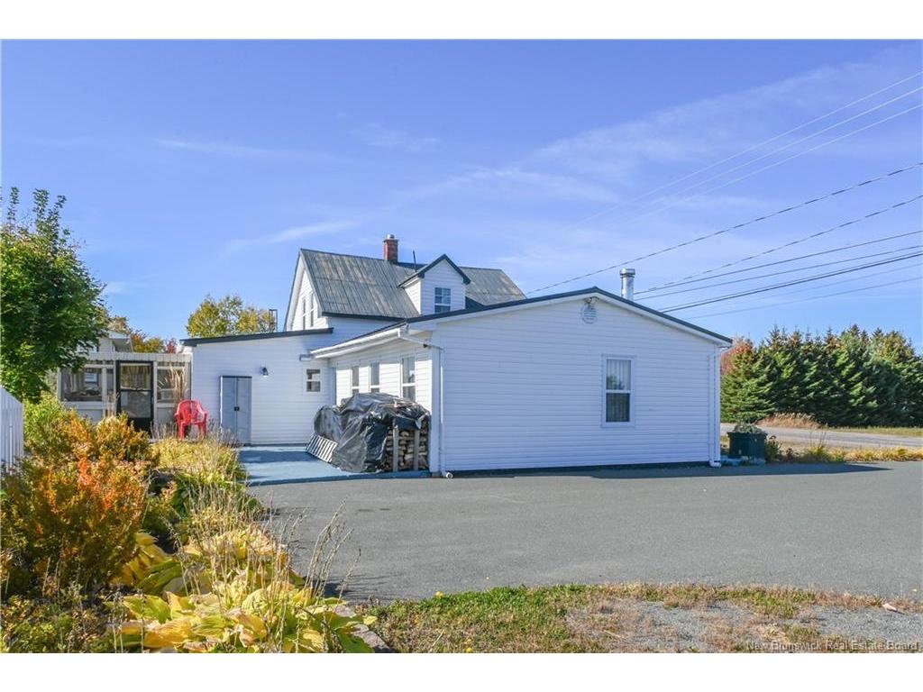 









1434


355

RTE,
Sainte-Rose,




NB
E1X 2X2

