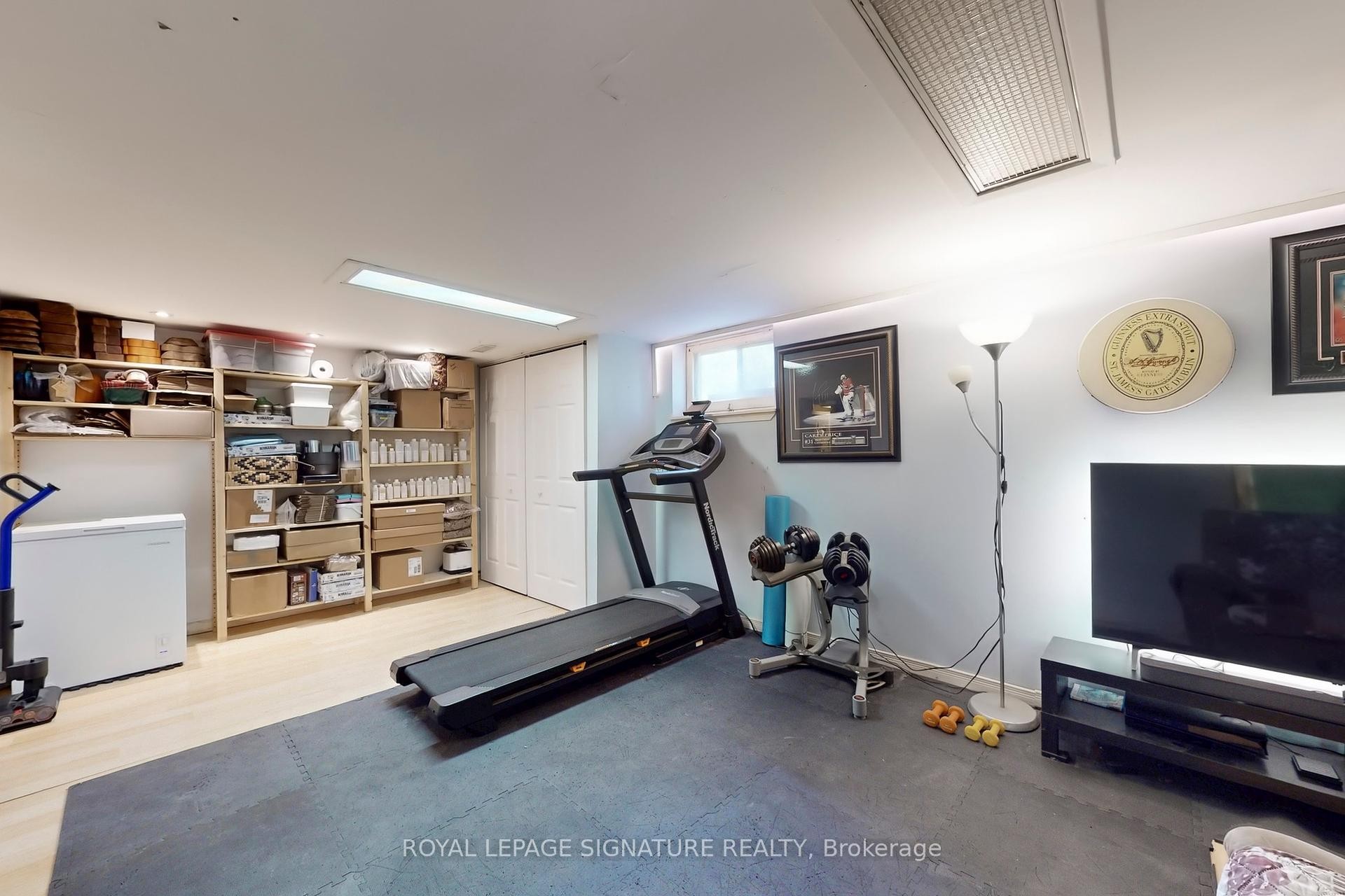 









871


Tenth

Street,
Mississauga,




ON
L5E 1S8

