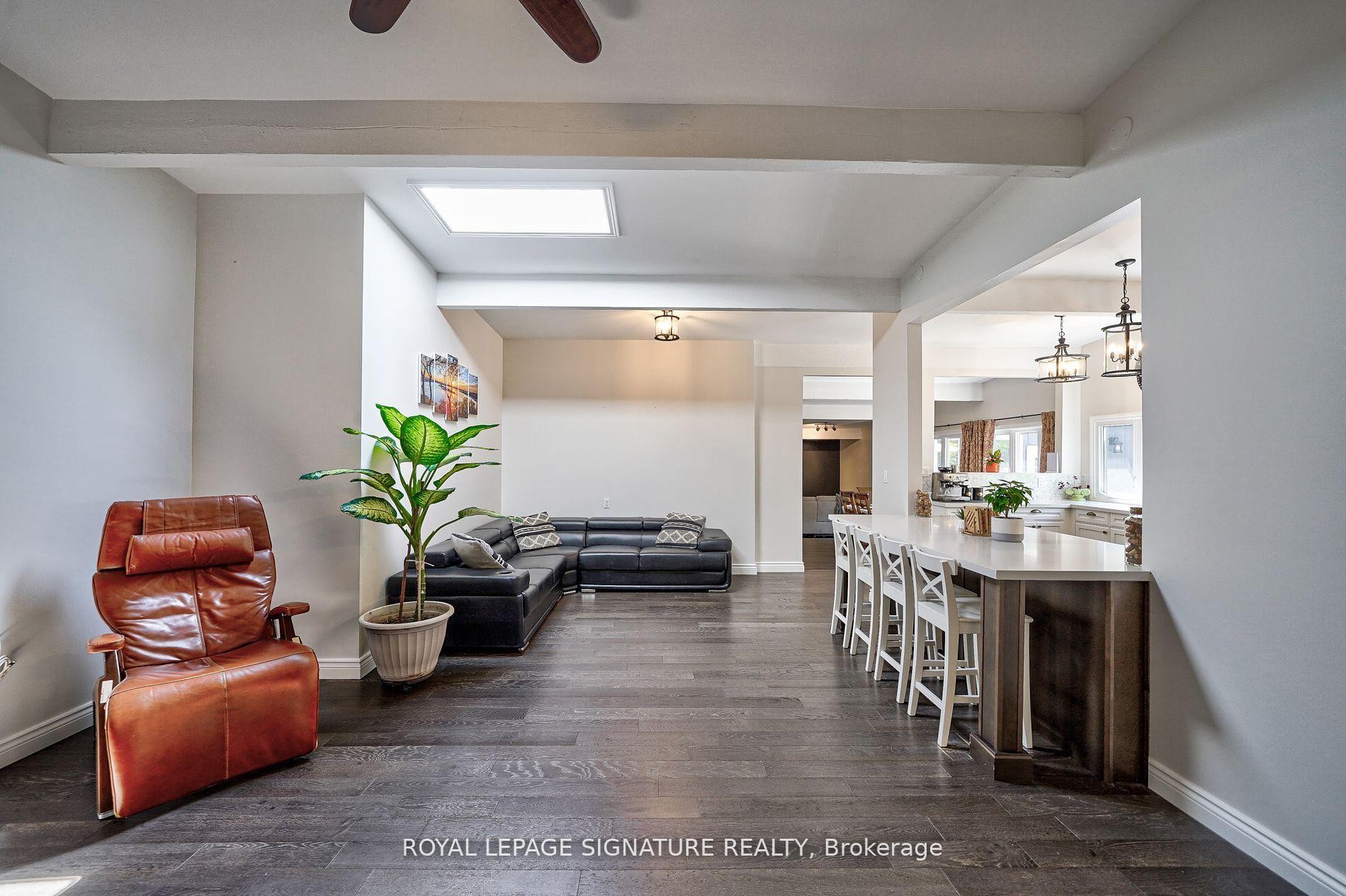 









6554


9th

Line,
New Tecumseth,




ON
L0G 1A0

