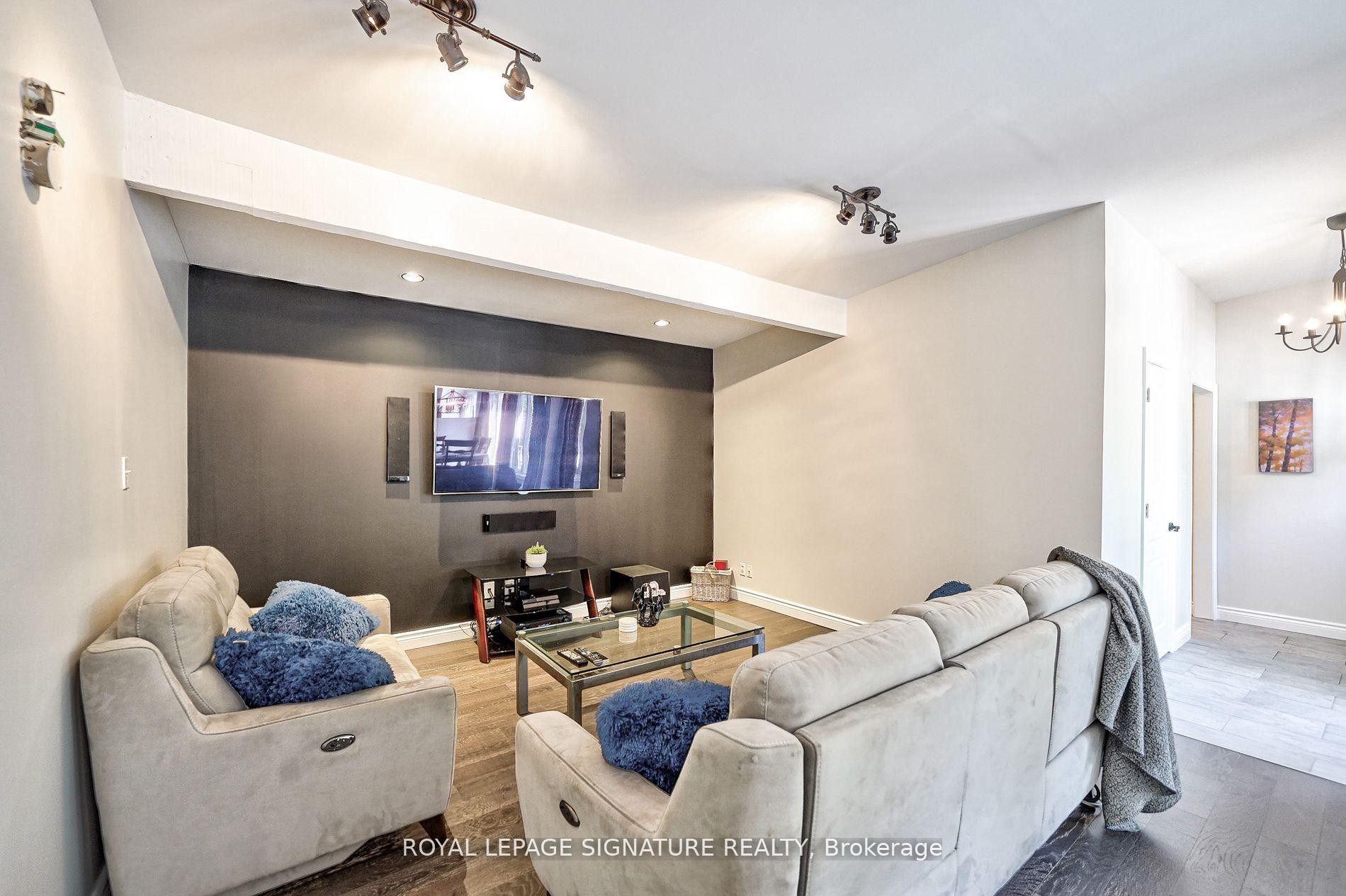 









6554


9th

Line,
New Tecumseth,




ON
L0G 1A0

