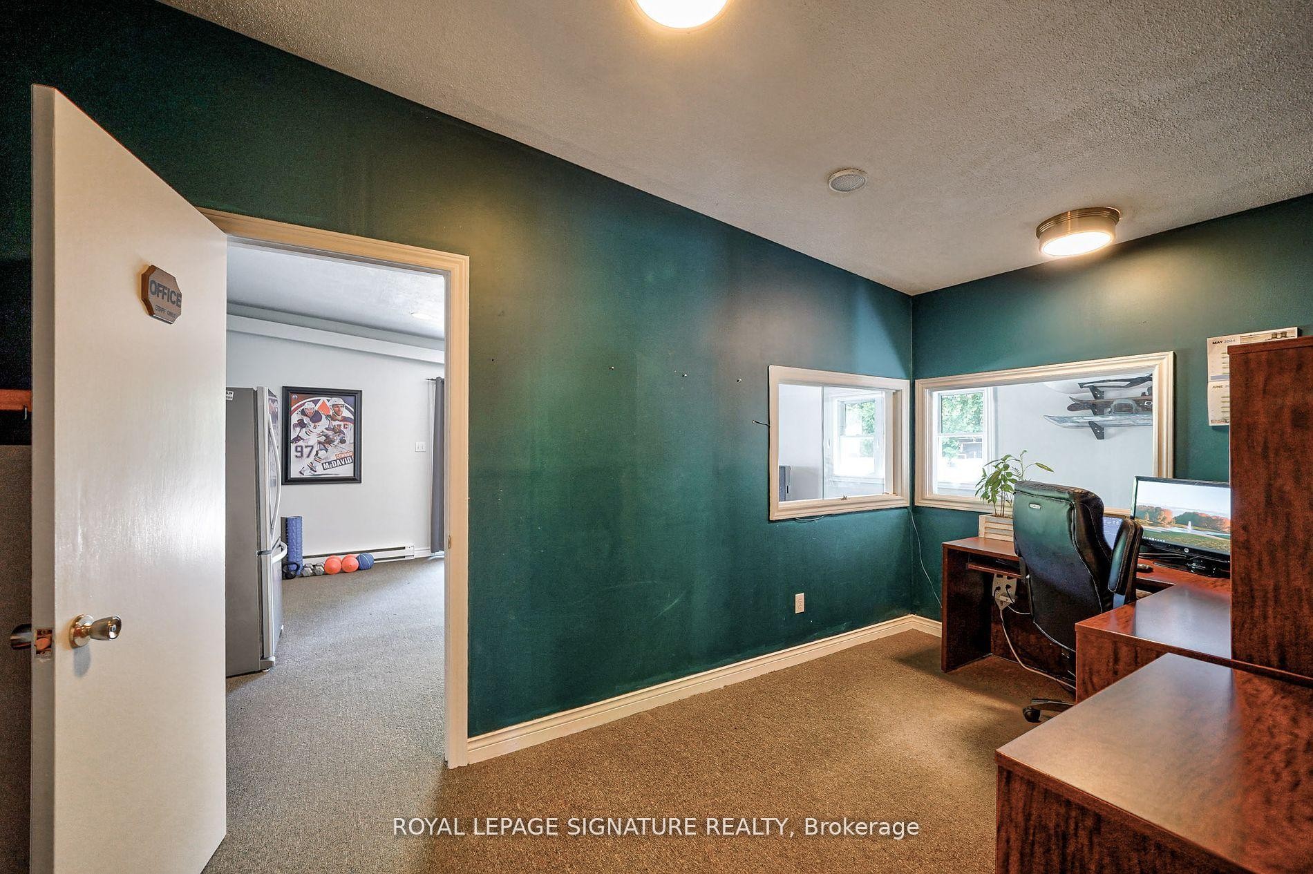 









6554


9th

Line,
New Tecumseth,




ON
L0G 1A0

