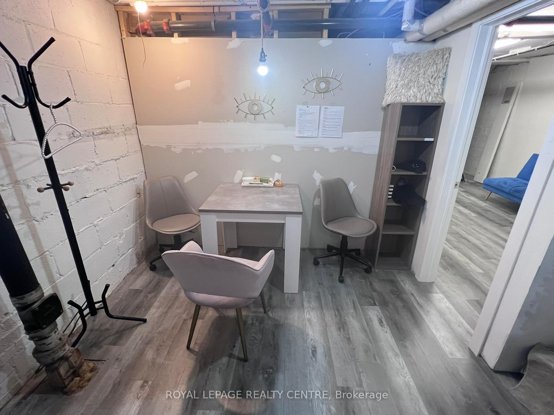 









1034


Eglinton

Avenue West,
Toronto,




ON
M6C 2C5

