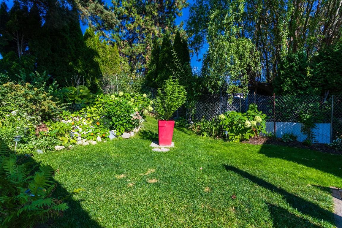 









12022


Pretty

Road, 6,
Lake Country,




BC
V4V 2E3

