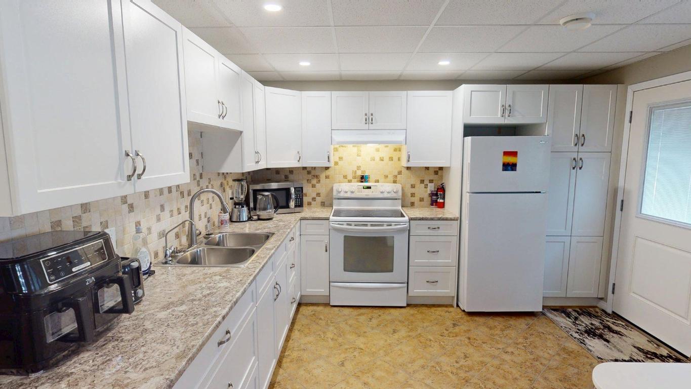 









1401


30th

Avenue, 50,
Cranbrook,




BC
V1C 0C1

