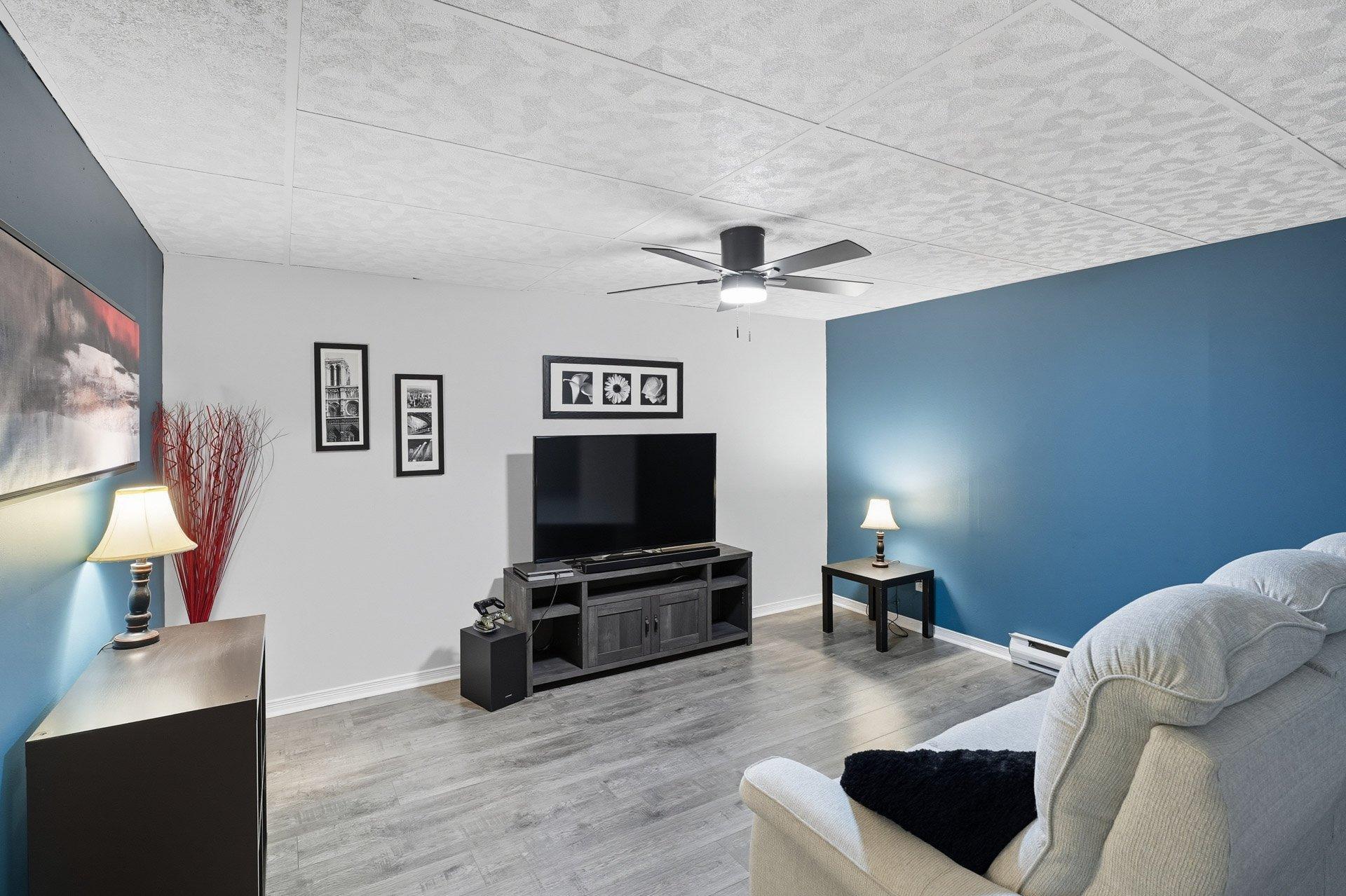 









219


Rue du Mont-Fleuri

,
Gatineau (Gatineau),




QC
J8R2H5

