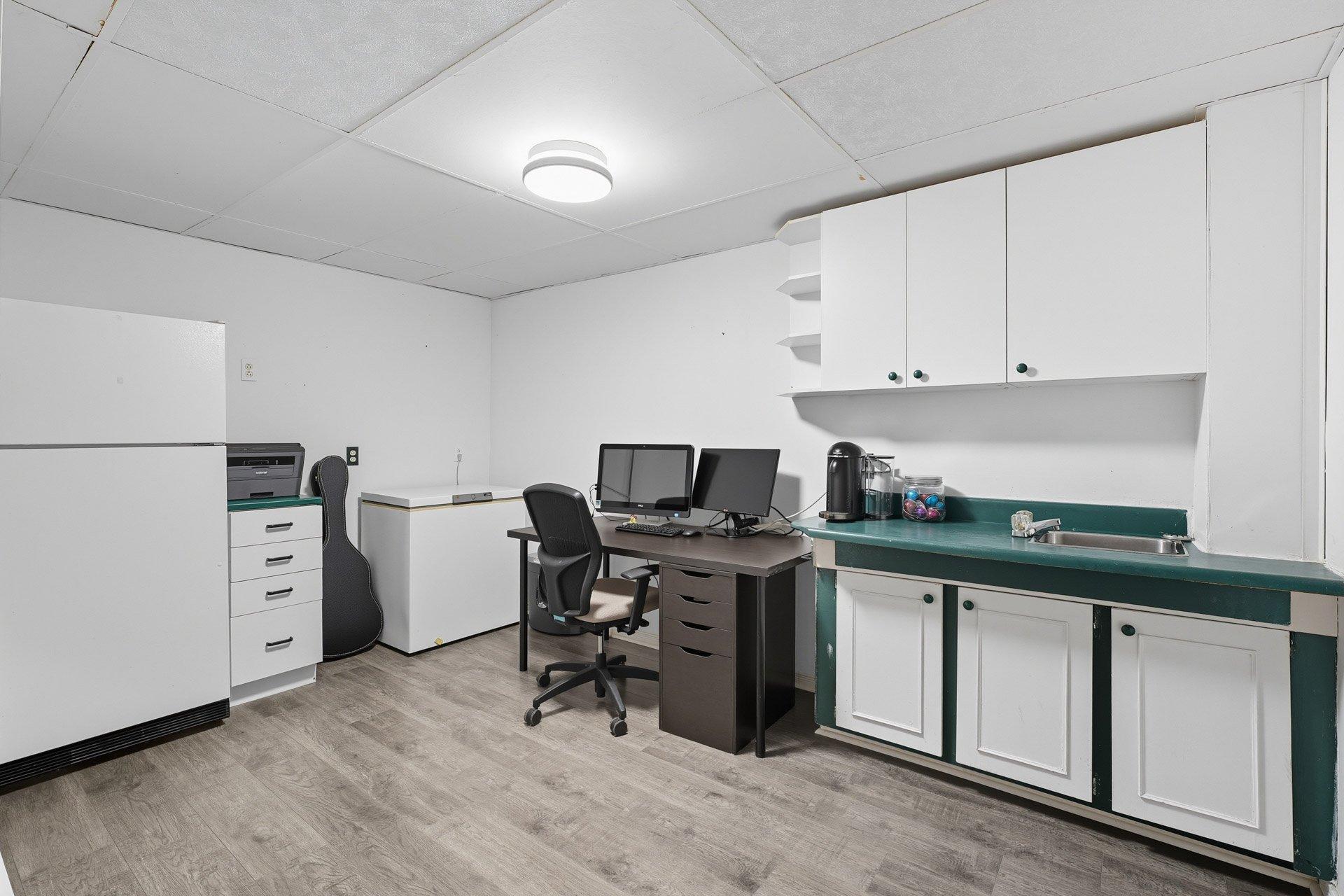 









219


Rue du Mont-Fleuri

,
Gatineau (Gatineau),




QC
J8R2H5

