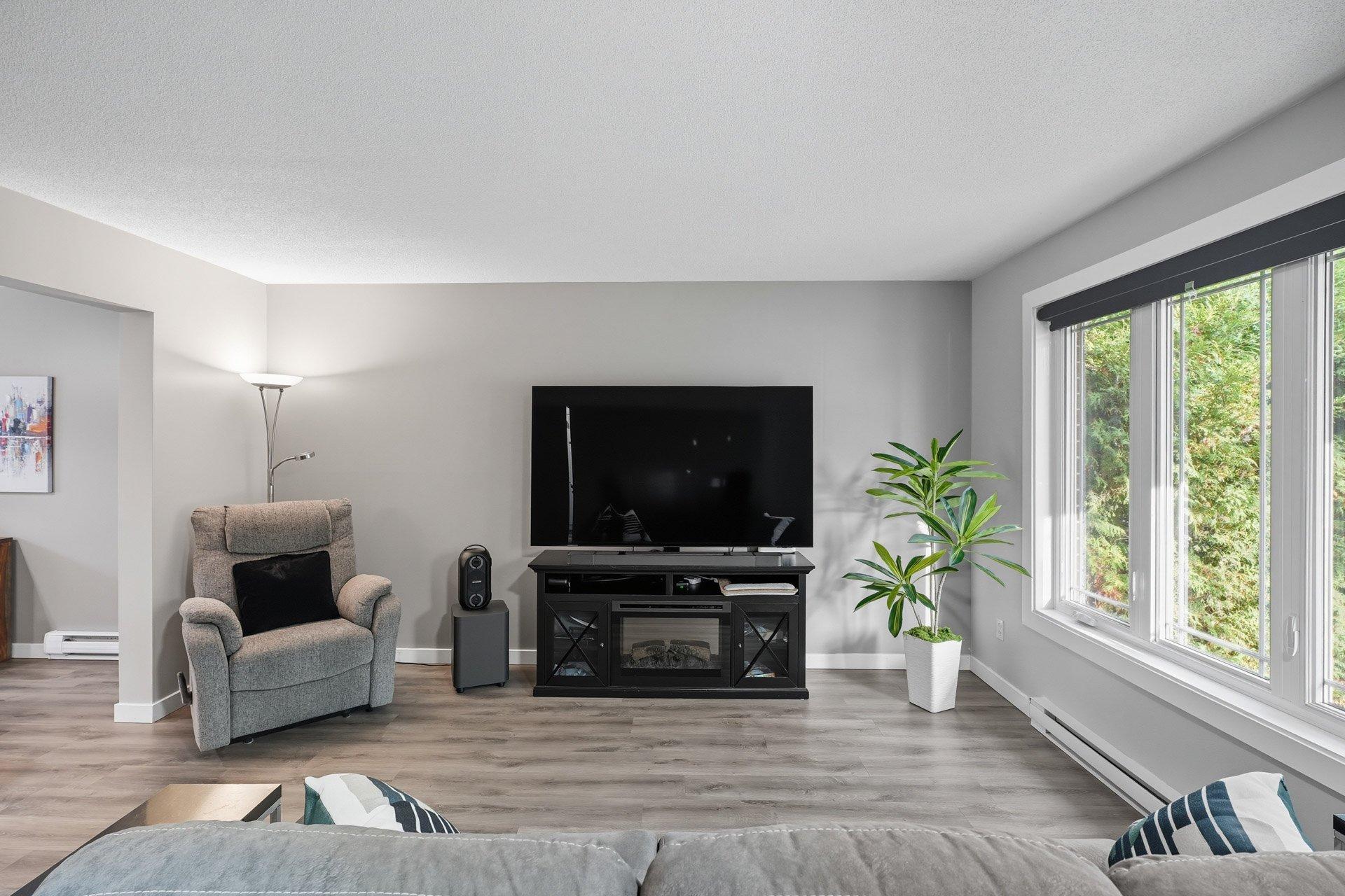 









219


Rue du Mont-Fleuri

,
Gatineau (Gatineau),




QC
J8R2H5

