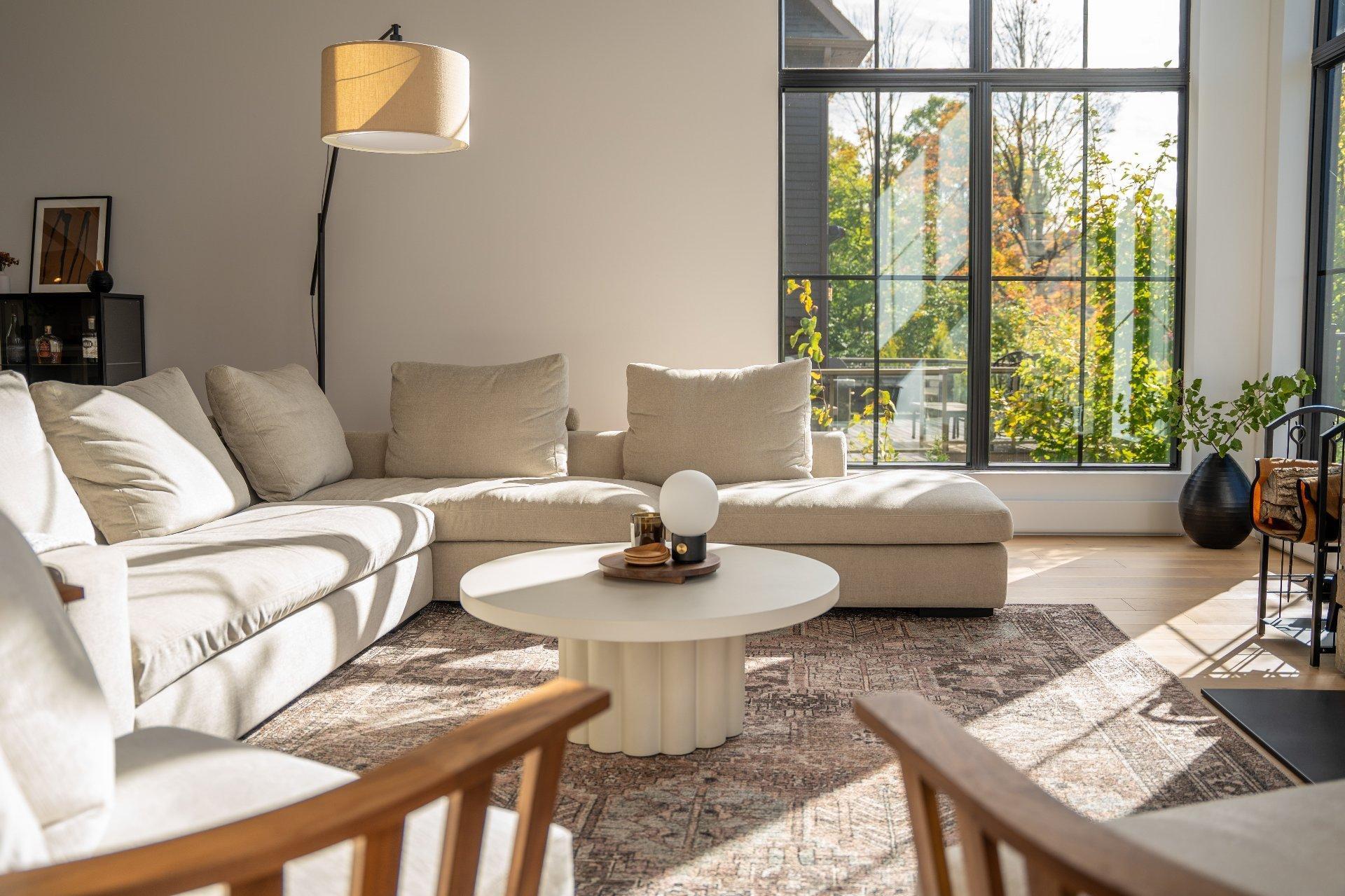 









165


Rue de Rouville

,
Bromont,




QC
J2L2B9

