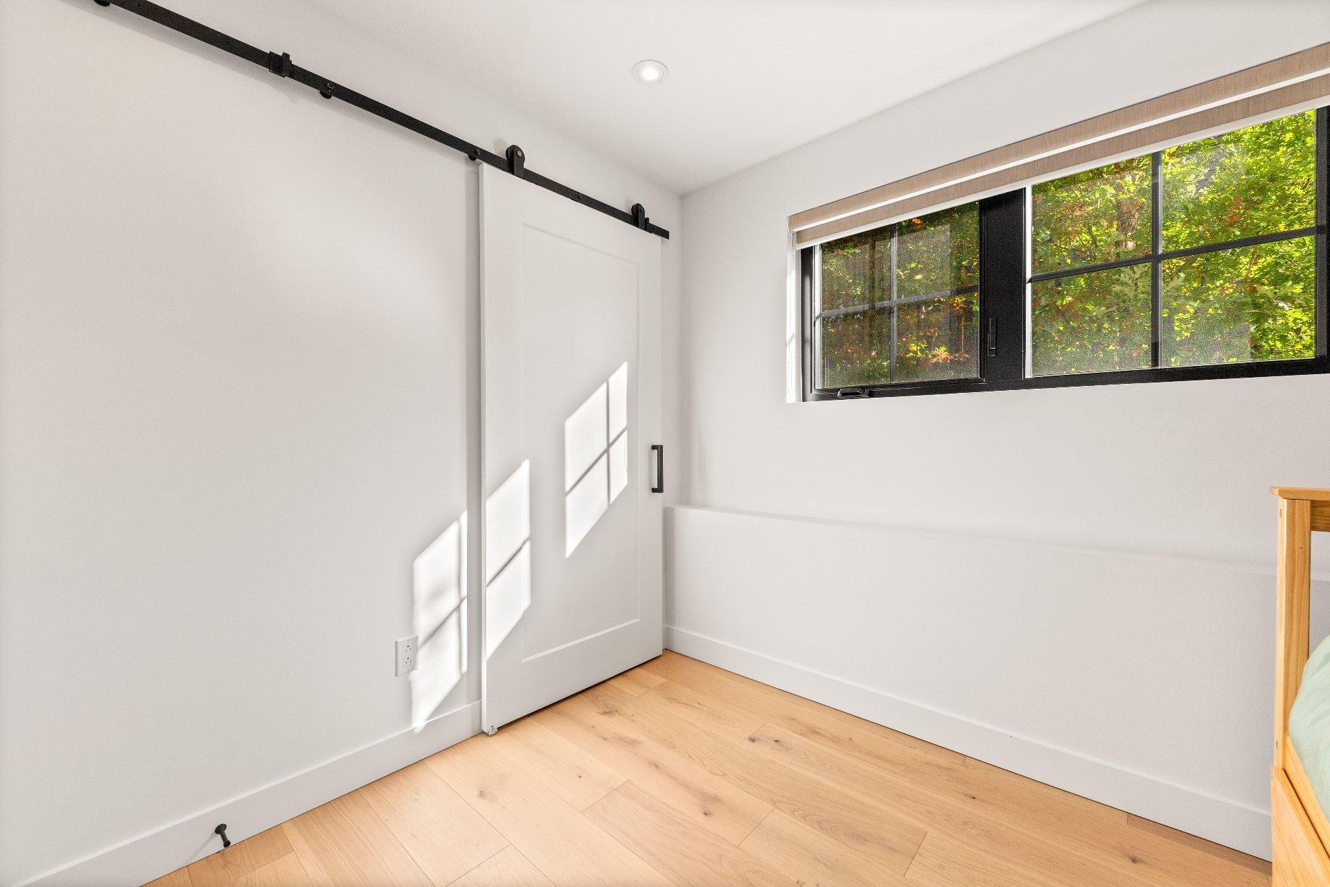 









165


Rue de Rouville

,
Bromont,




QC
J2L2B9

