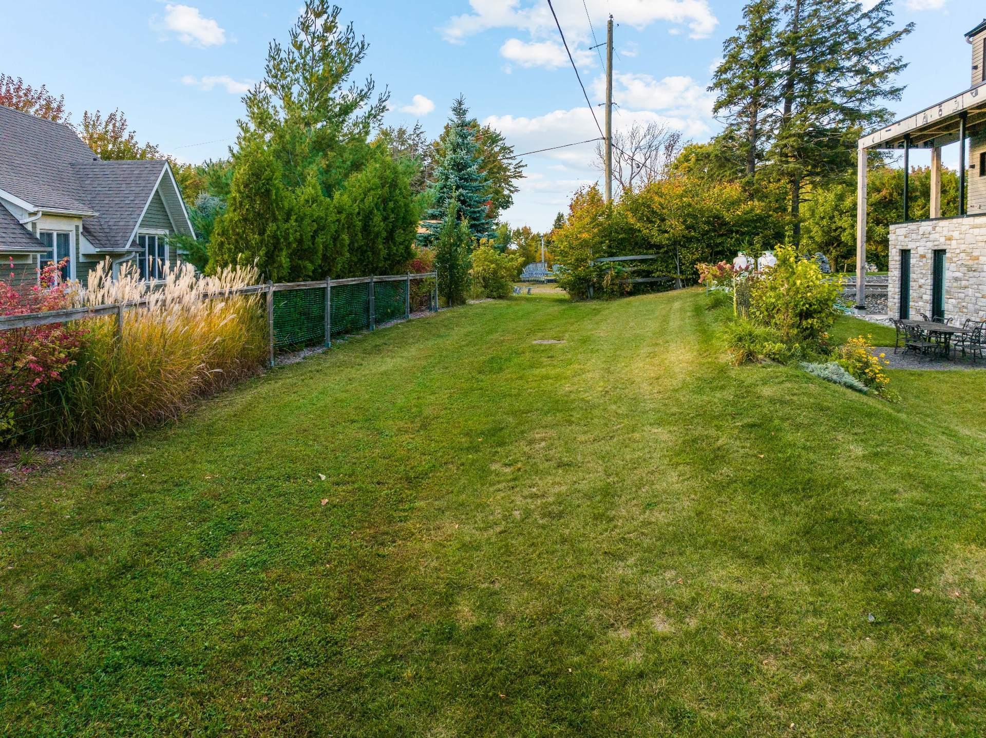 









165


Rue de Rouville

,
Bromont,




QC
J2L2B9

