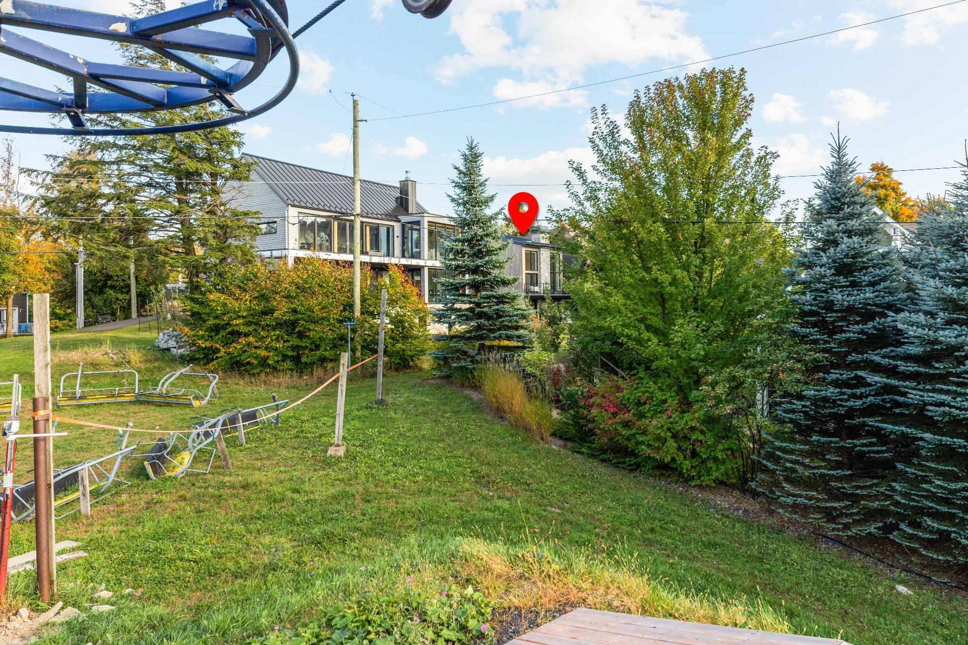 









165


Rue de Rouville

,
Bromont,




QC
J2L2B9

