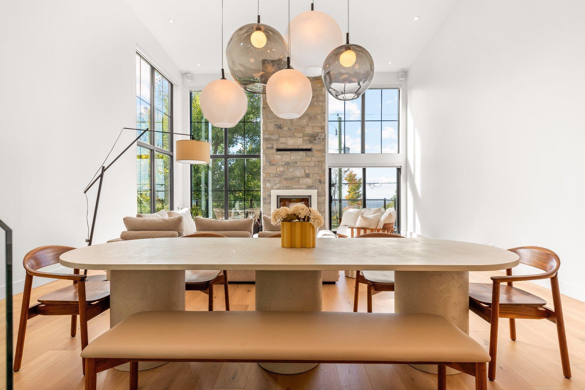 









165


Rue de Rouville

,
Bromont,




QC
J2L2B9

