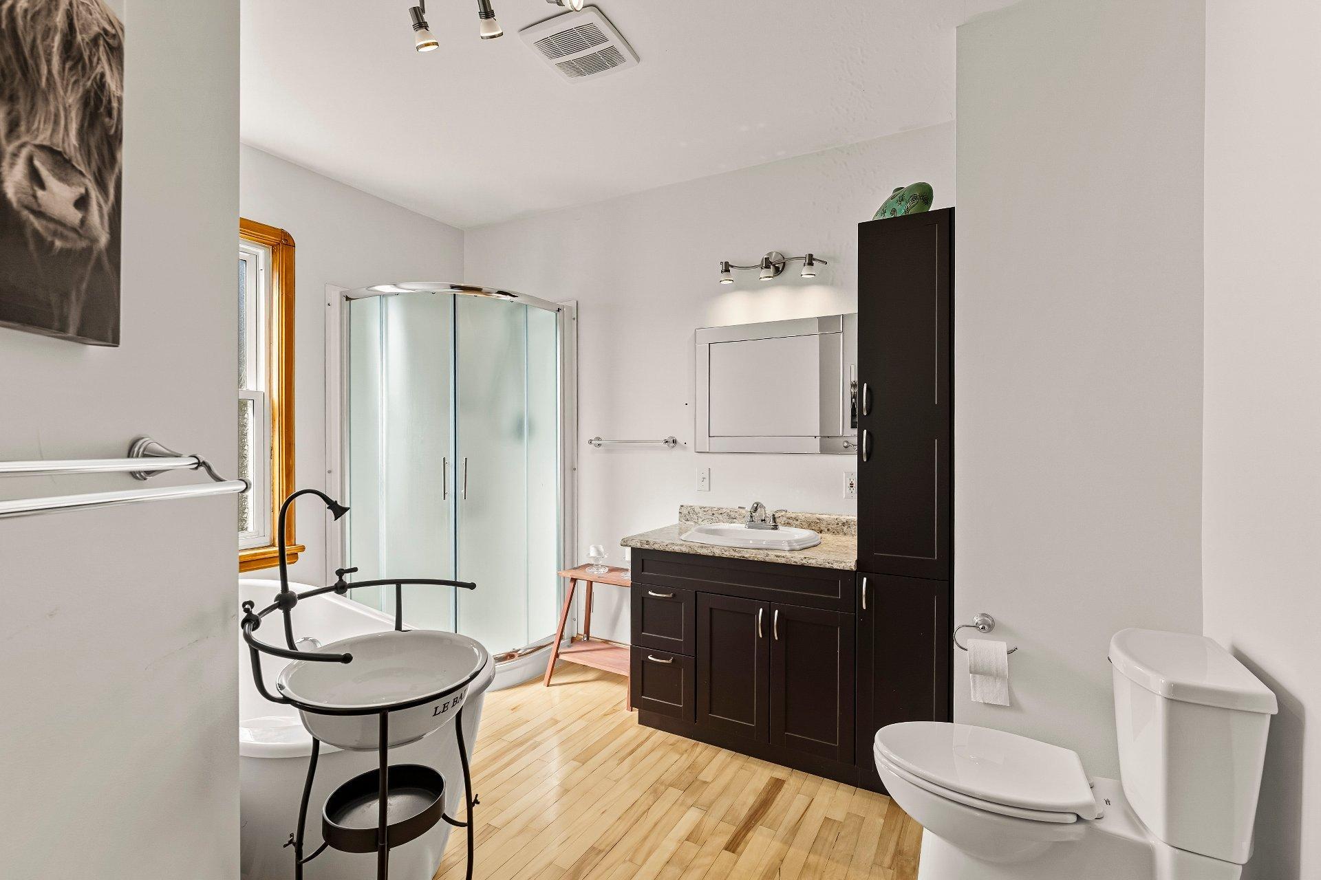 









1605

 - 1607


Rue Marcil

,
Sherbrooke (Les Nations),




QC
J1J2H6

