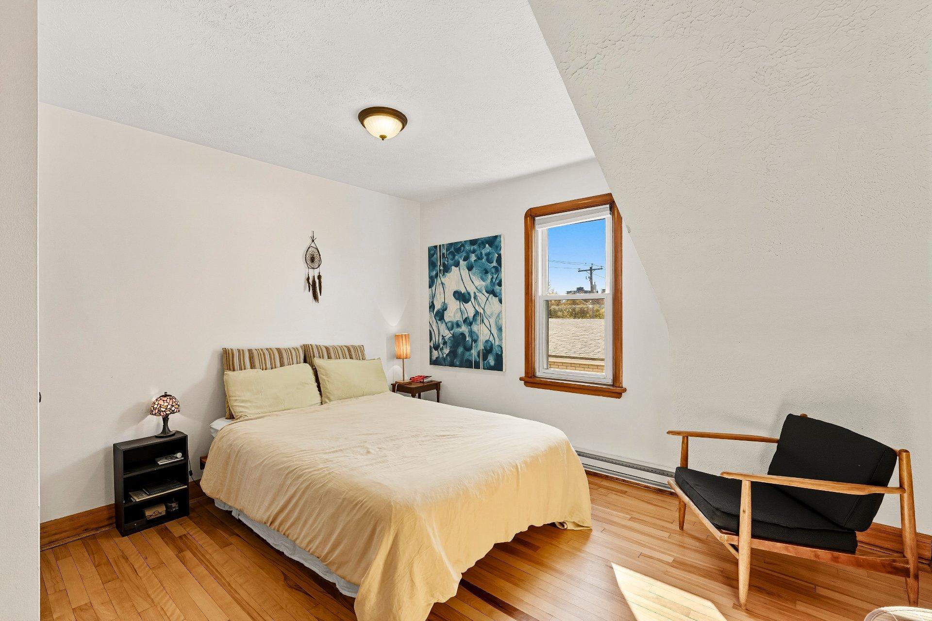 









1605

 - 1607


Rue Marcil

,
Sherbrooke (Les Nations),




QC
J1J2H6

