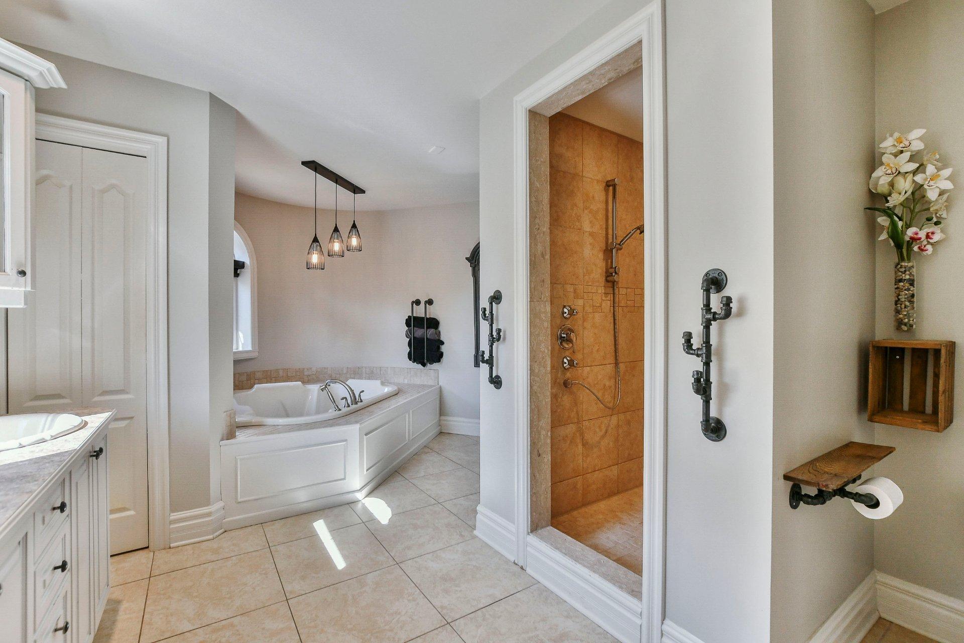 









48


Ch. Doris

,
Saint-Sauveur,




QC
J0R1R1

