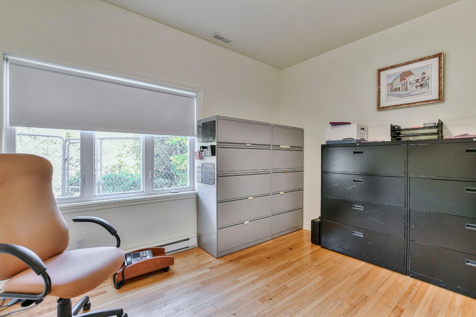 









48


Ch. Doris

,
Saint-Sauveur,




QC
J0R1R1

