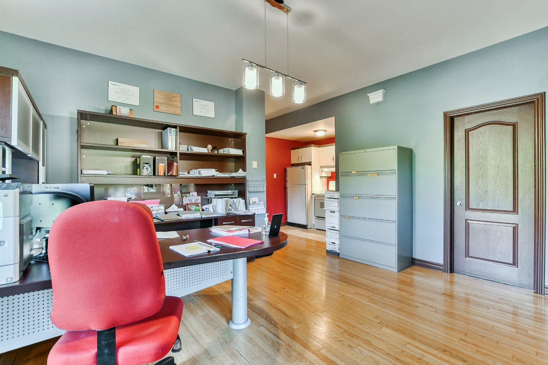 









48


Ch. Doris

,
Saint-Sauveur,




QC
J0R1R1

