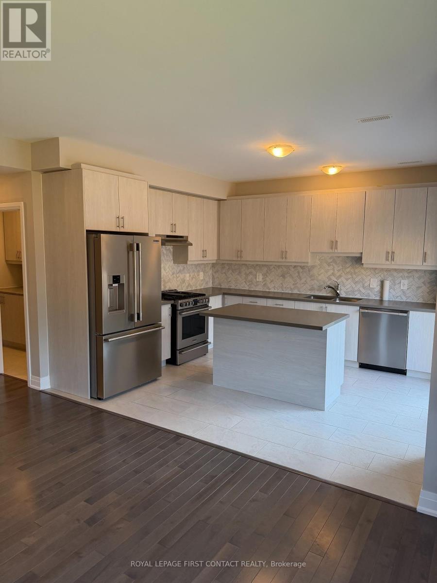 












UPPER - 25 PADDINGTON GROVE

,
Barrie,




Ontario
L9J0J3

