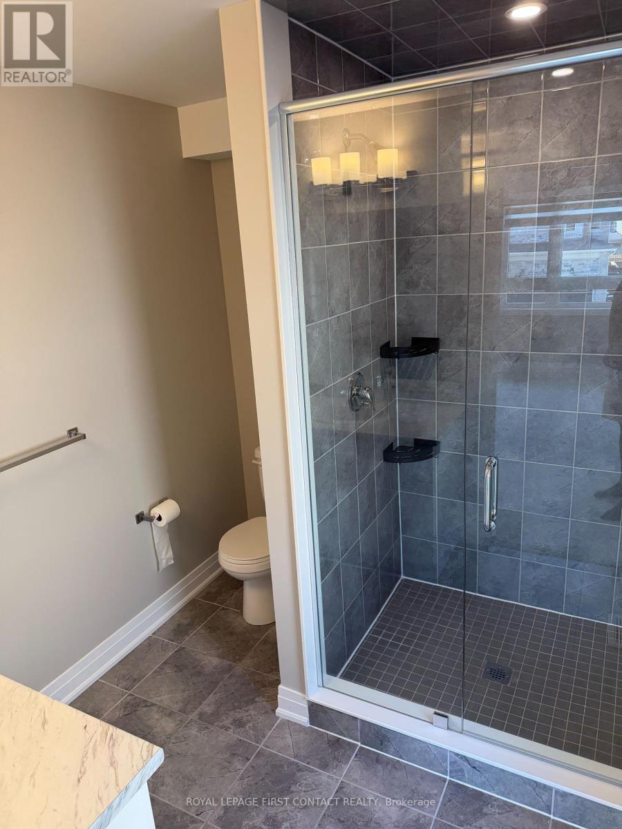 












UPPER - 25 PADDINGTON GROVE

,
Barrie,




Ontario
L9J0J3

