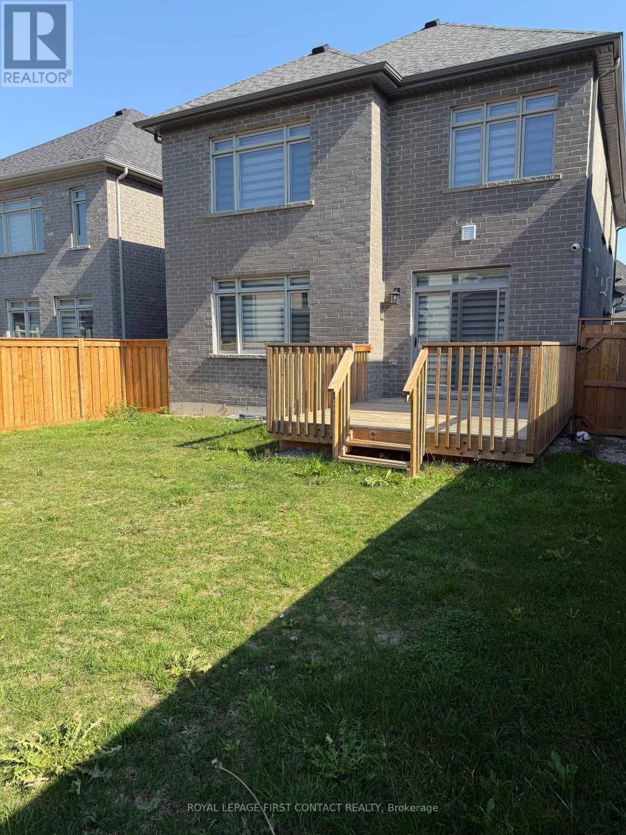 












UPPER - 25 PADDINGTON GROVE

,
Barrie,




Ontario
L9J0J3

