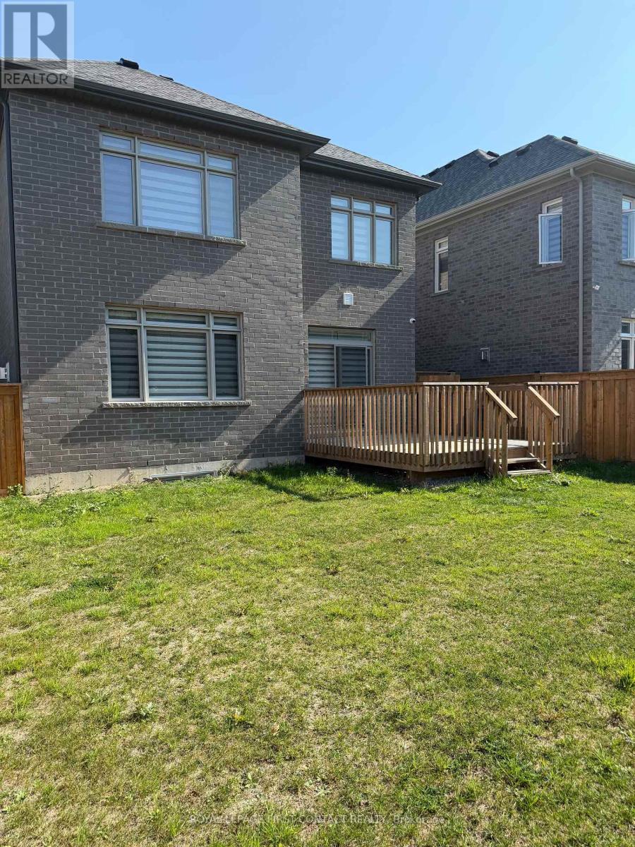 












UPPER - 25 PADDINGTON GROVE

,
Barrie,




Ontario
L9J0J3

