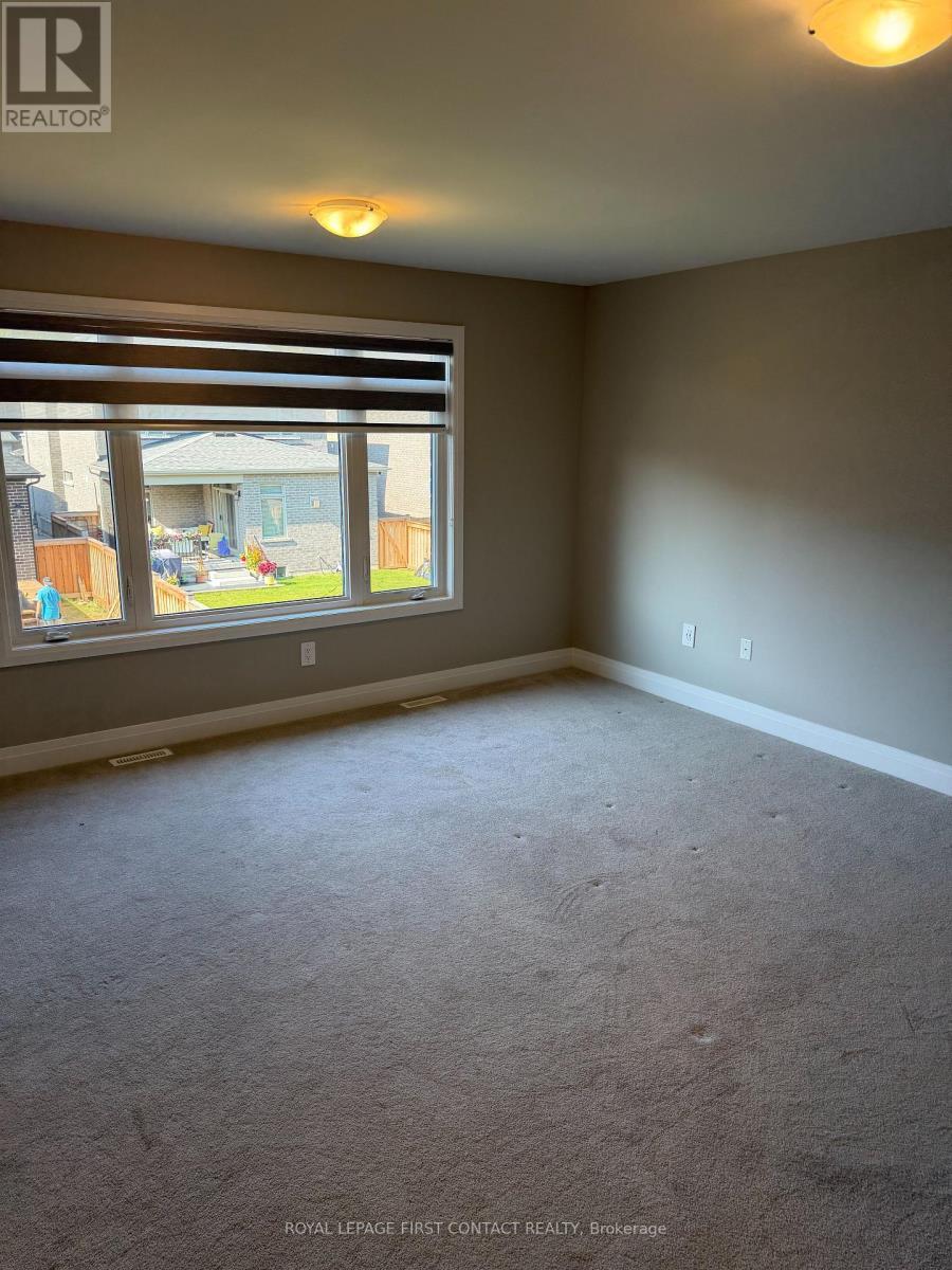 












UPPER - 25 PADDINGTON GROVE

,
Barrie,




Ontario
L9J0J3

