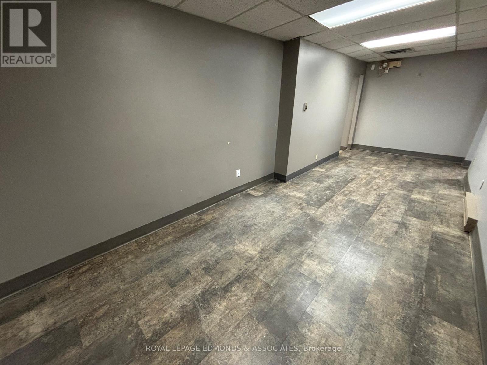 












C - 270 LAKE STREET

,
Pembroke,




Ontario
K8A7Y9

