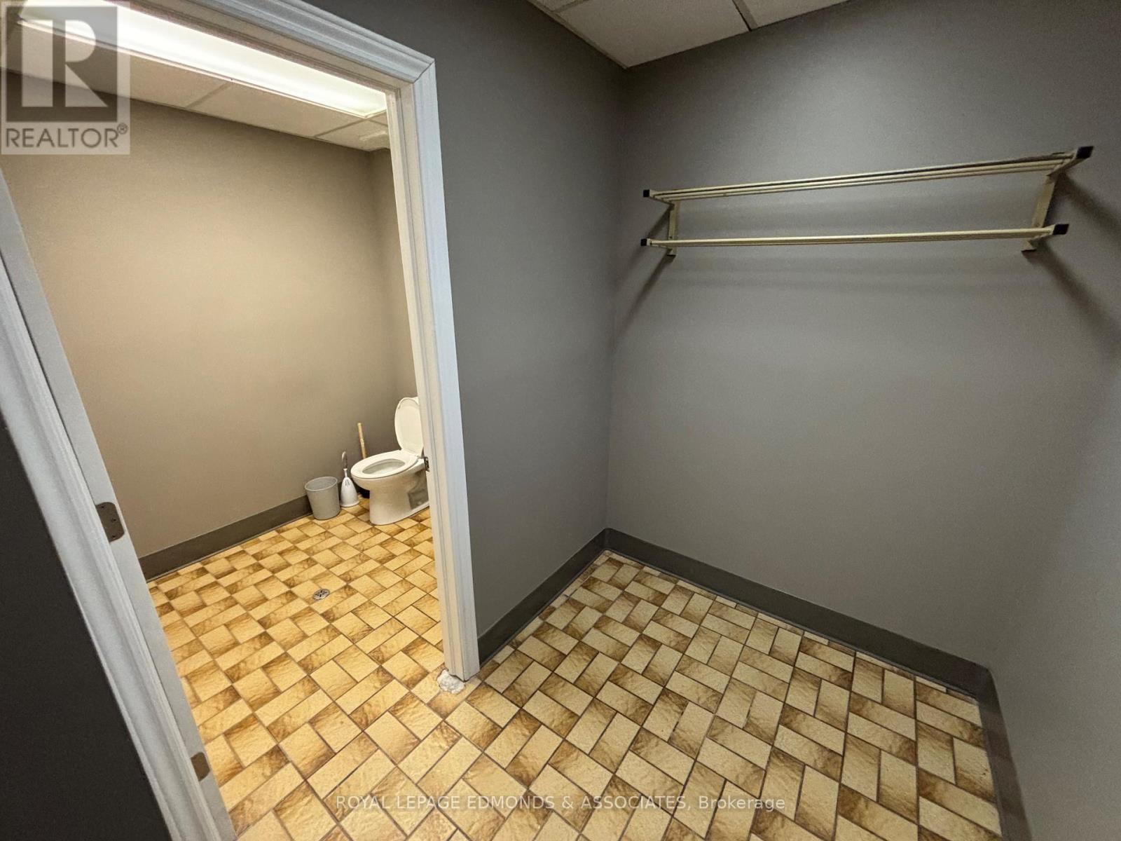 












C - 270 LAKE STREET

,
Pembroke,




Ontario
K8A7Y9

