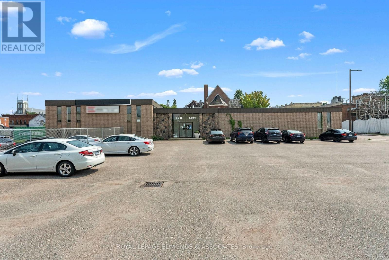 












A,B - 270 LAKE STREET

,
Pembroke,




Ontario
K8A7Y9

