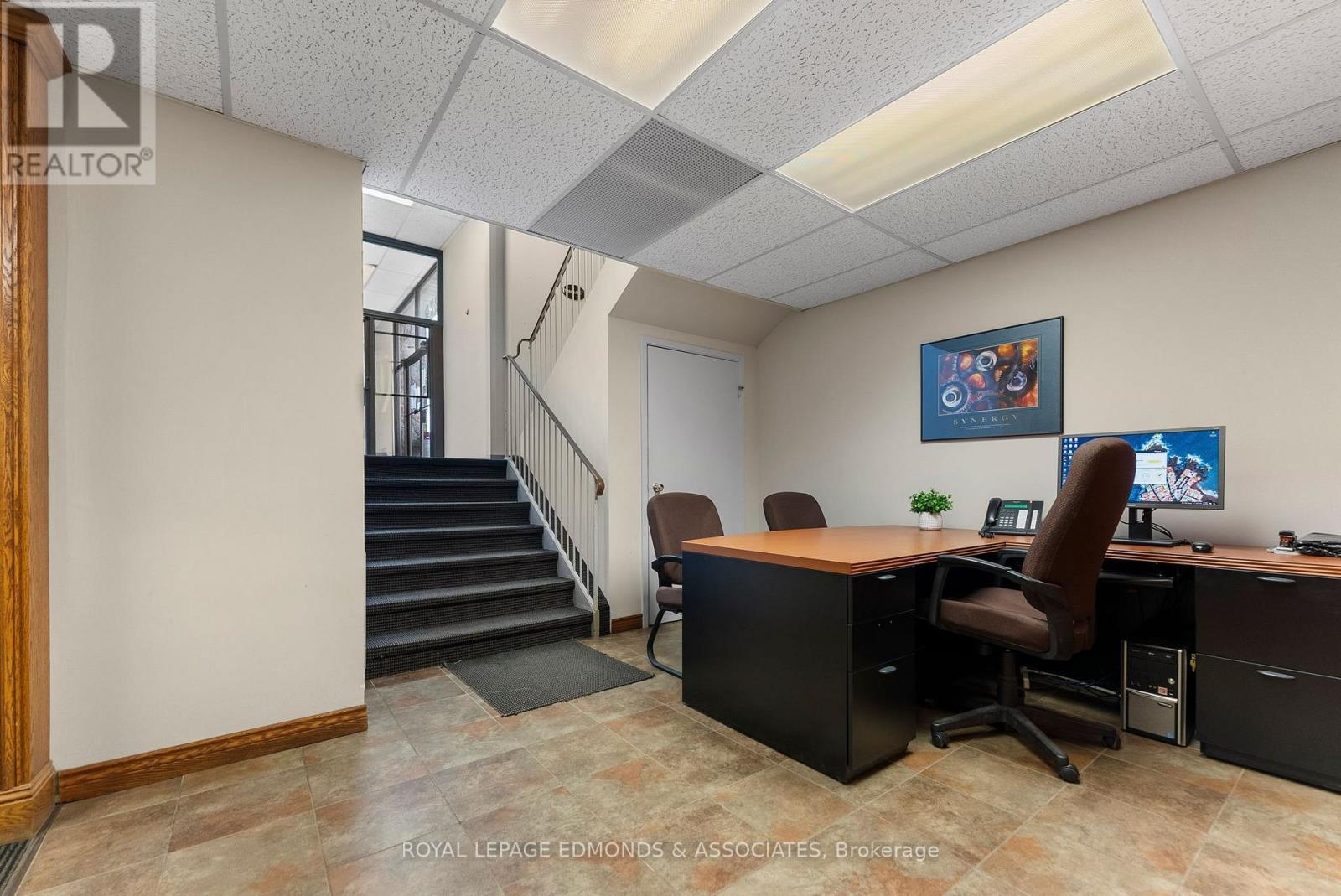 












A,B - 270 LAKE STREET

,
Pembroke,




Ontario
K8A7Y9

