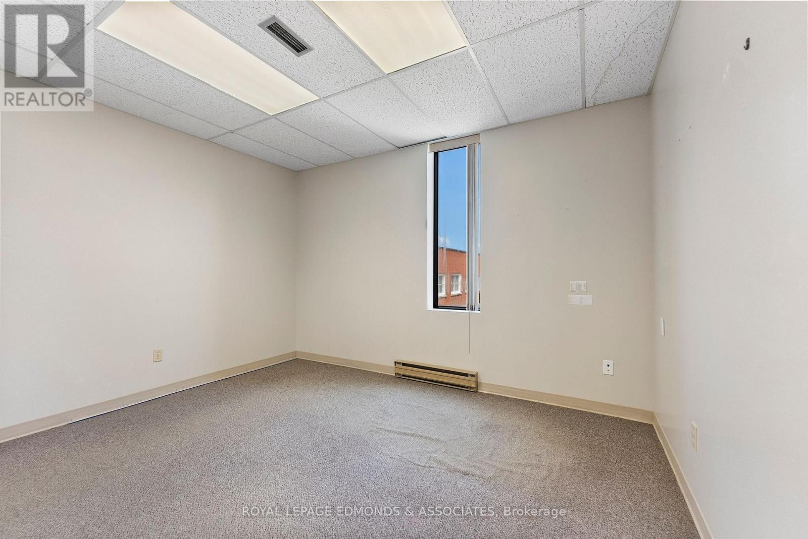 












A,B - 270 LAKE STREET

,
Pembroke,




Ontario
K8A7Y9

