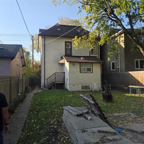 









411


Charles

ST,
Winnipeg,




MB
R2W 4B6

