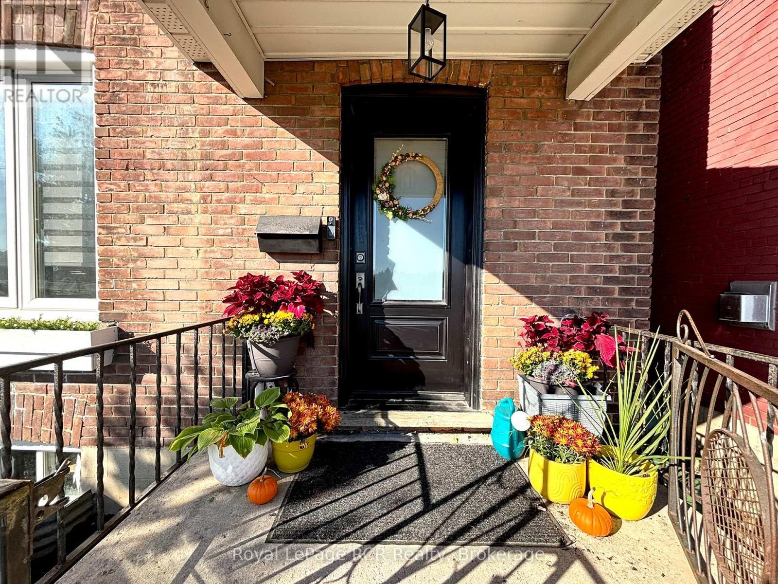 












1186 2ND AVENUE W

,
Owen Sound,




Ontario
N4K4N2

