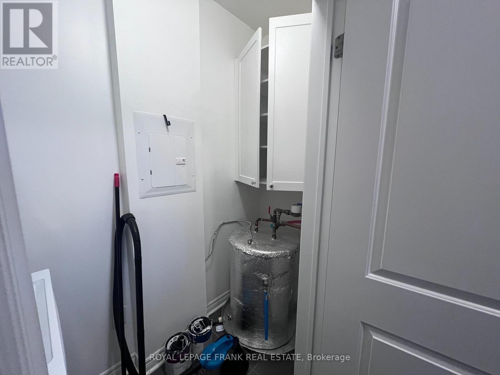 












218 - 7400 MARKHAM ROAD

,
Markham (Middlefield),




Ontario
L3S0C5


