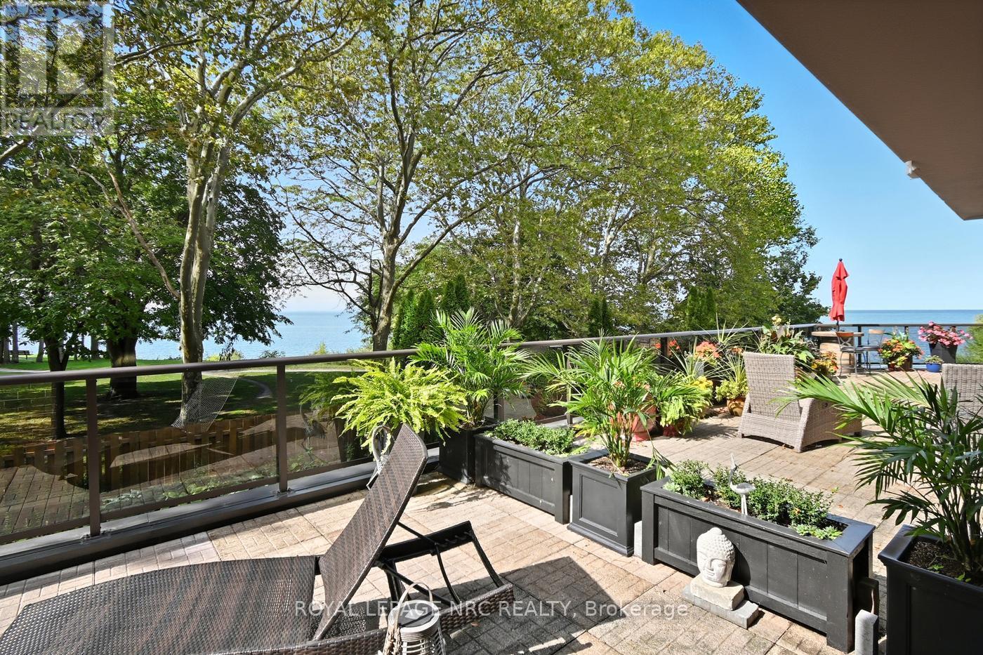 












2206 - 701 GENEVA STREET

,
St. Catharines (Lakeshore),




Ontario
L2N7H9

