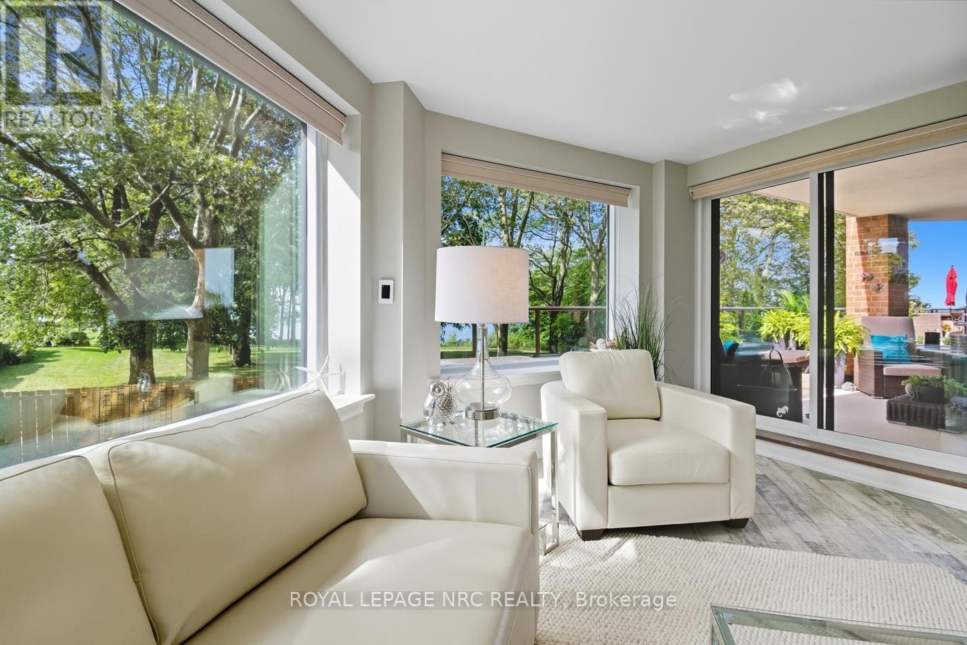 












2206 - 701 GENEVA STREET

,
St. Catharines (Lakeshore),




Ontario
L2N7H9

