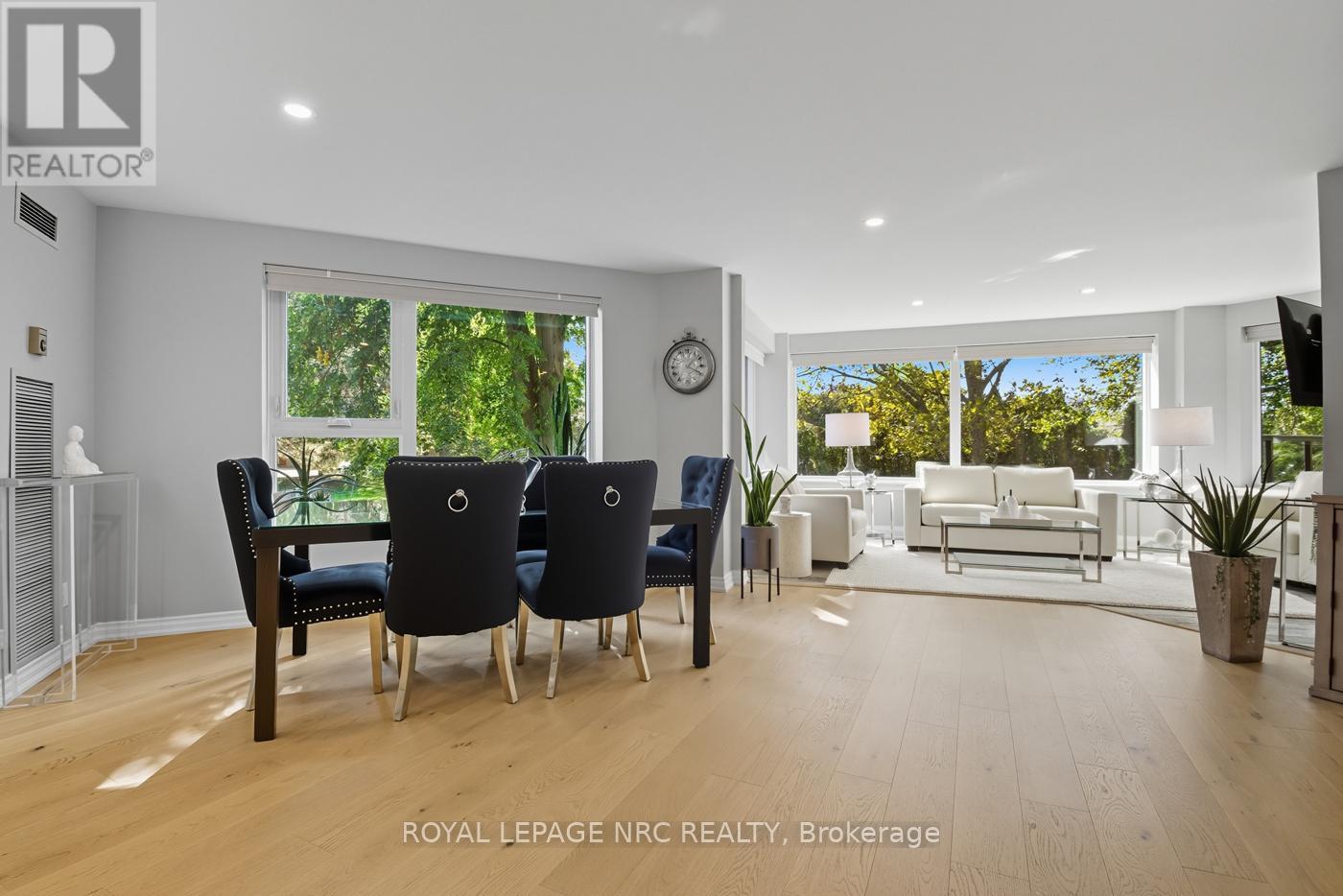 












2206 - 701 GENEVA STREET

,
St. Catharines (Lakeshore),




Ontario
L2N7H9

