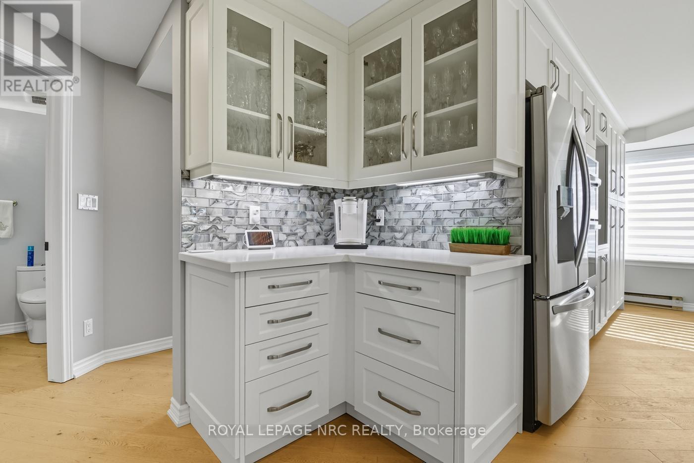 












2206 - 701 GENEVA STREET

,
St. Catharines (Lakeshore),




Ontario
L2N7H9

