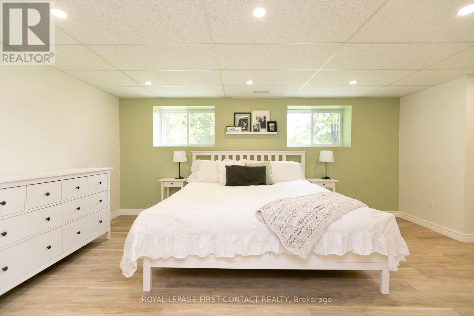 












5532 OLD UDNEY SIDE ROAD

,
Ramara,




Ontario
L3V0P6

