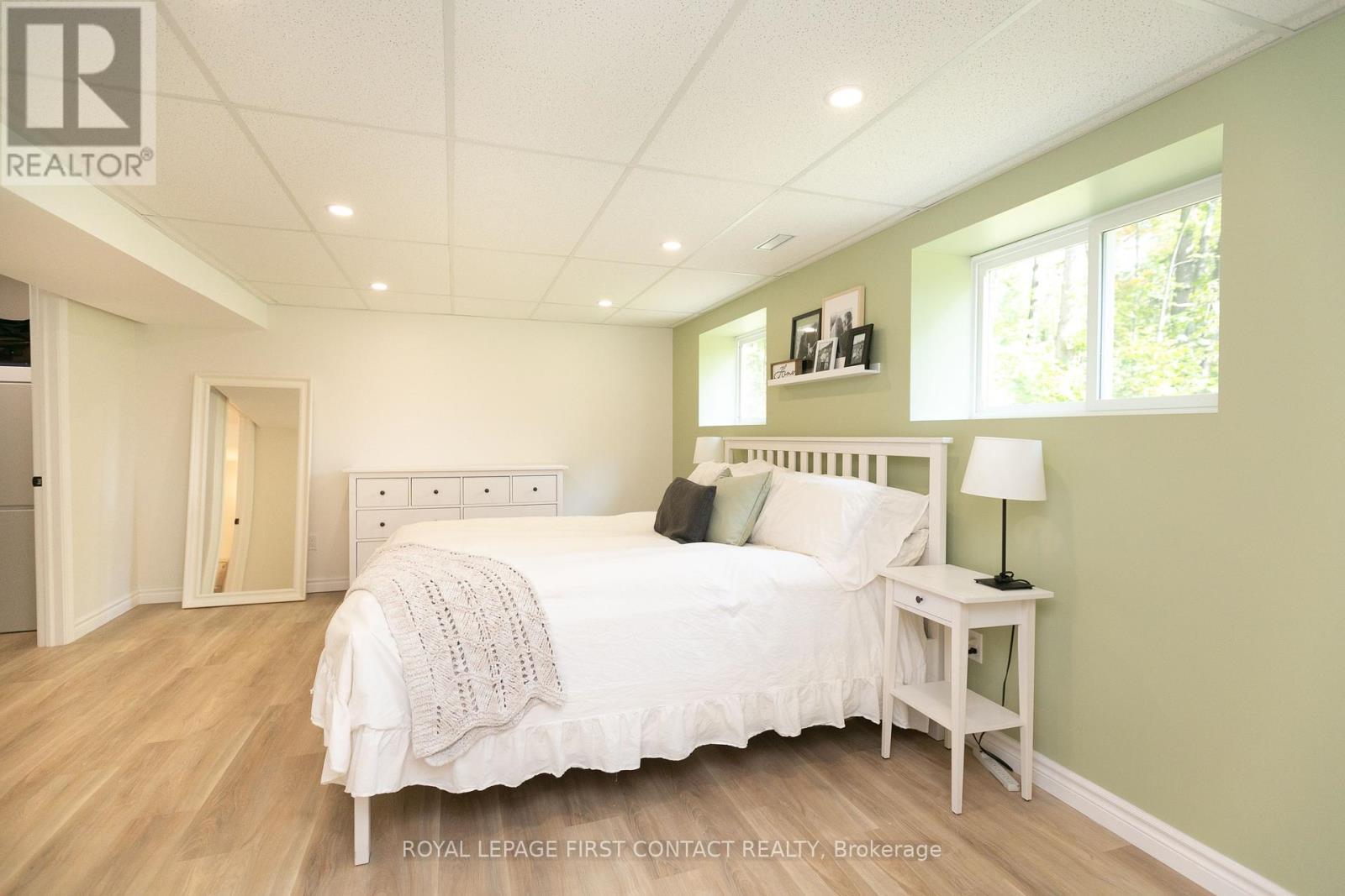 












5532 OLD UDNEY SIDE ROAD

,
Ramara,




Ontario
L3V0P6

